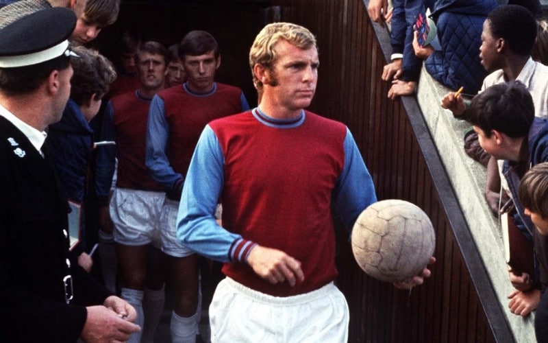 Bobby Moore từng dẫn dắt West Ham United hơn 1 thập kỷ