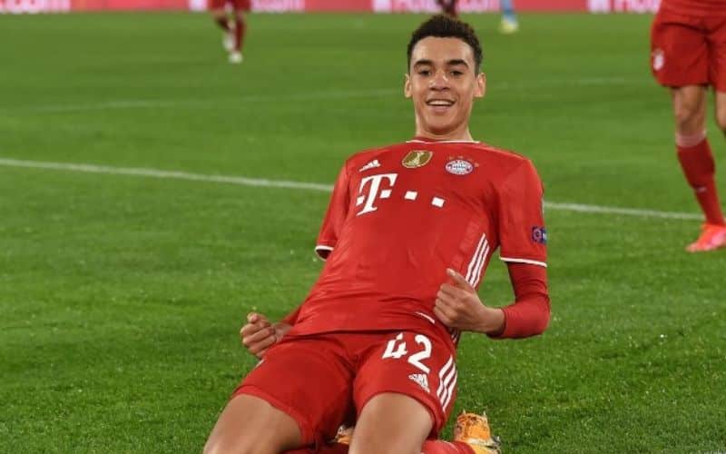 Jamal Musiala nhận mức lương "khủng" tại Bayern Munich