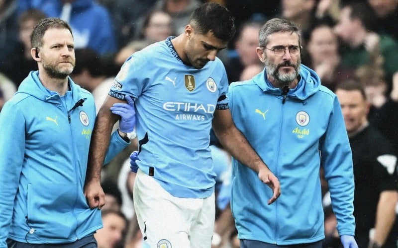 Manchester City lên phương án tìm người thay thế Rodri