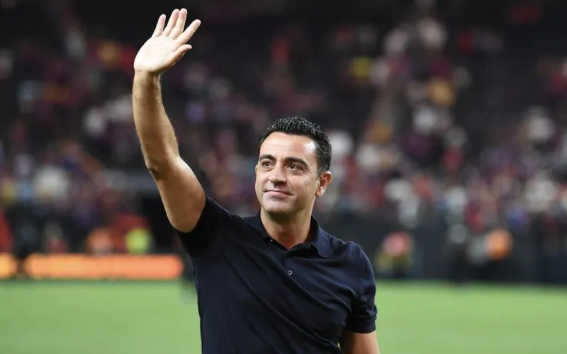 Manchester United đàm phán với HLV Xavi