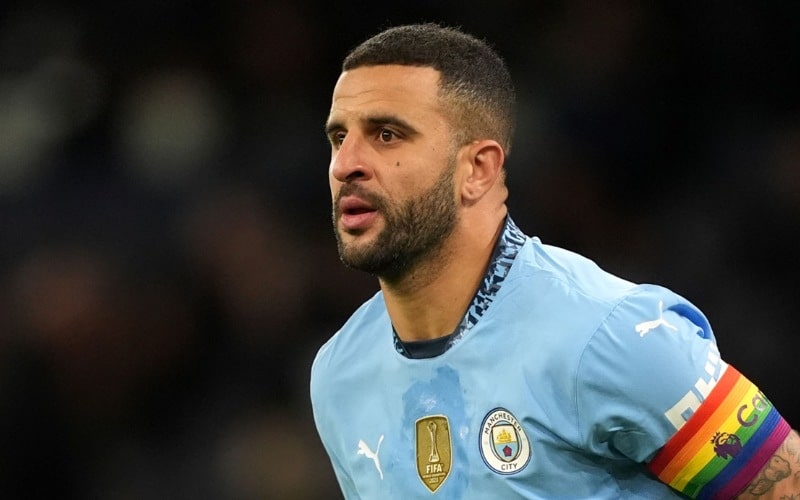 Kyle Walker liên tiếp nhận được lời mời chiêu mộ từ các CLB lớn