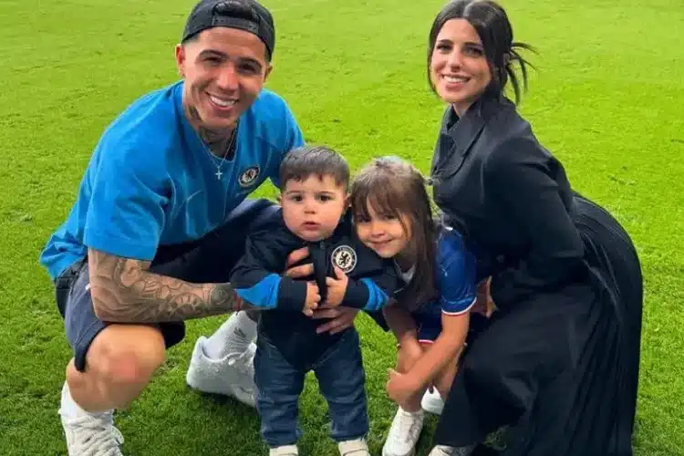 Enzo suýt mất vợ vào tay đồng đội