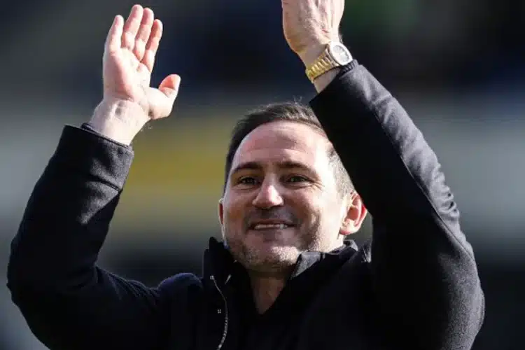 Lampard tạo kỳ tích tại Championship