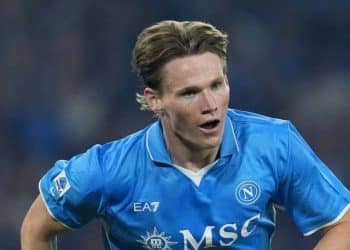 Tin bóng đá 23/7: McTominay lỡ trận giao hữu đầu tiên của Napoli, Okoye nhận án phạt nặng