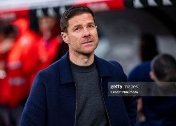 Mâu thuẫn với Mbappe khiến Alonso mất ghế?