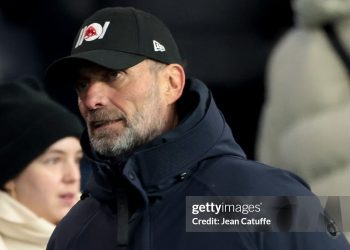 Klopp phá vỡ im lặng sau cú sốc Alonso tại Real Madrid